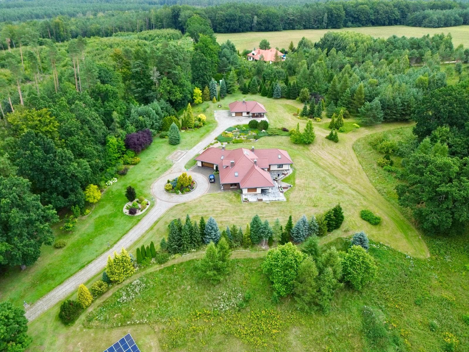 Rezydencja 9 km od morza i 9 km od Słupska - Bydlino