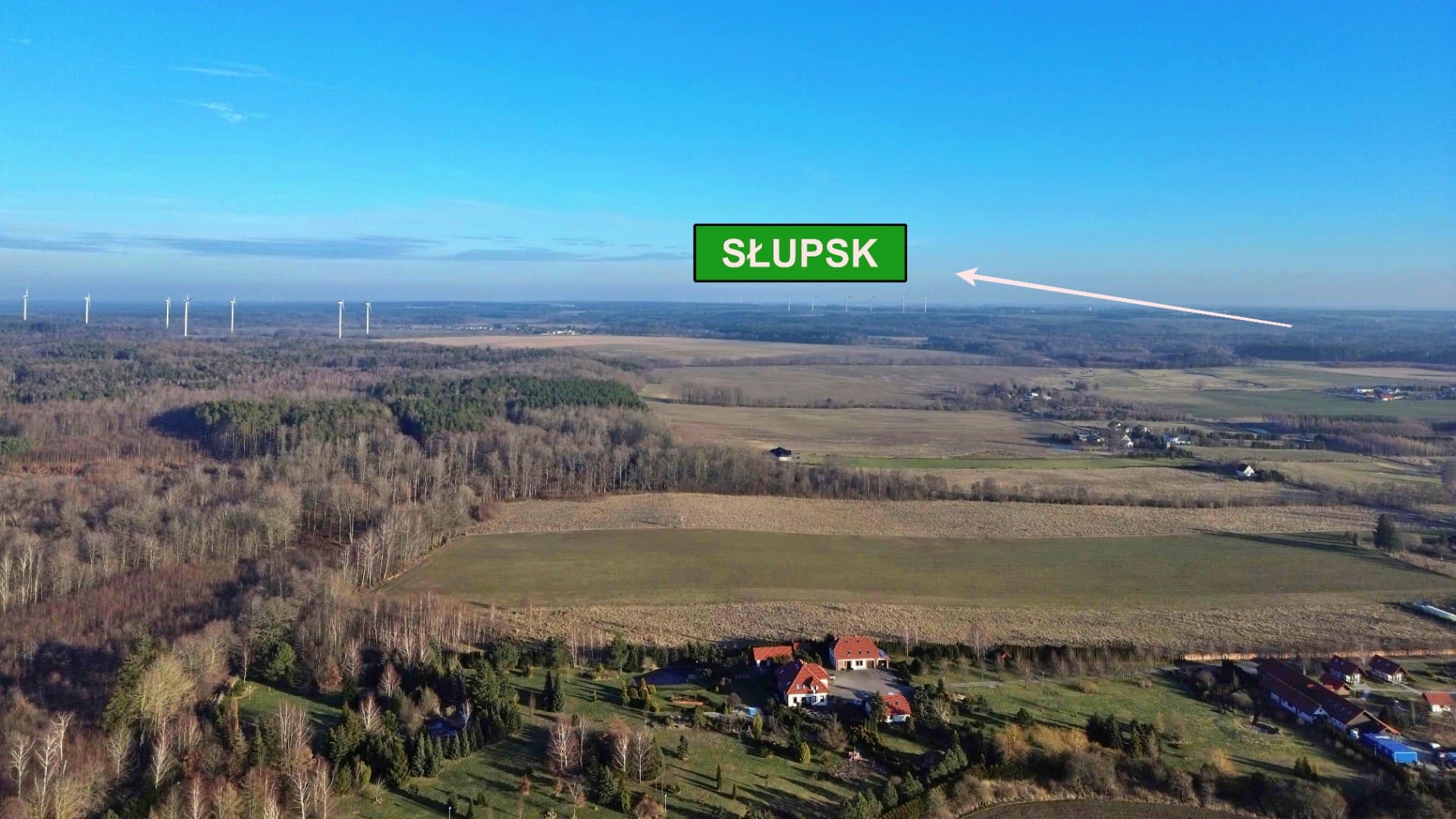 Duża działka przy lesie blisko morza