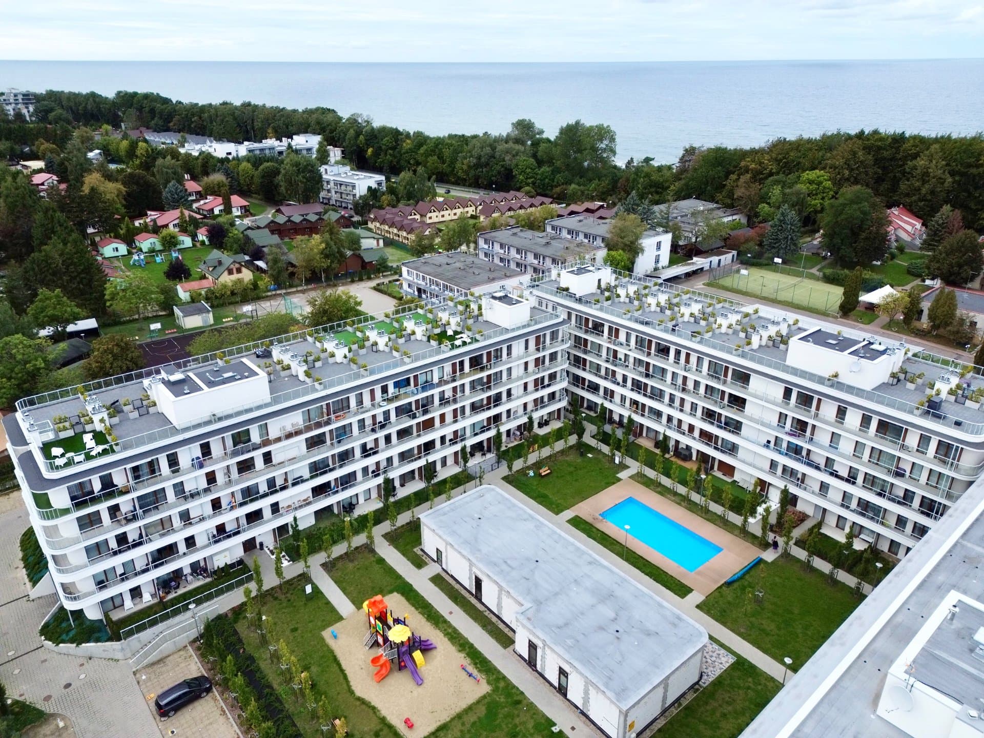 Apartament 35 m² z tarasem na dachu – Sianożęty / Ustronie Morskie 